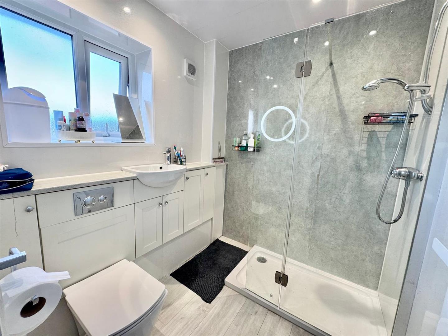 PHOTO-2025-12-08-10-13-04 (11).jpg